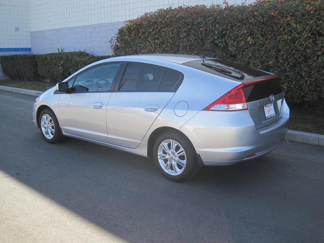 Honda Insight 2010 photo 2