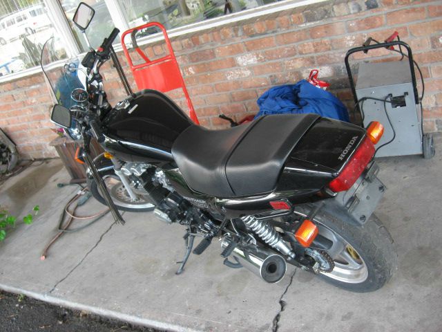 Honda NIGHT HAWK 2002 photo 1
