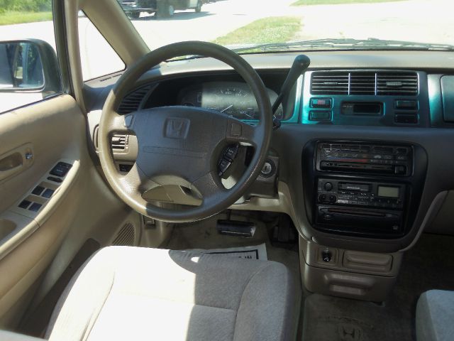 Honda Odyssey 1995 photo 16