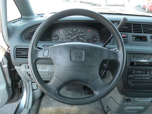 Honda Odyssey 1995 photo 19