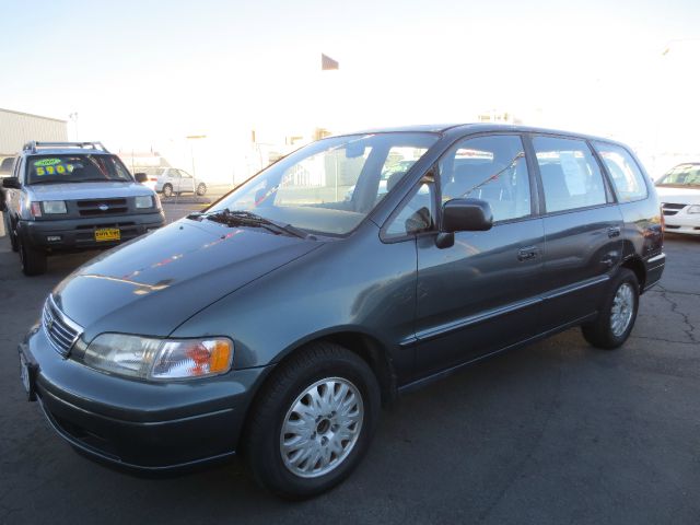 Honda Odyssey 1997 photo 3