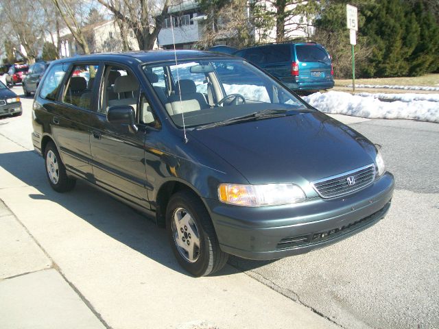 Honda Odyssey 1997 photo 4