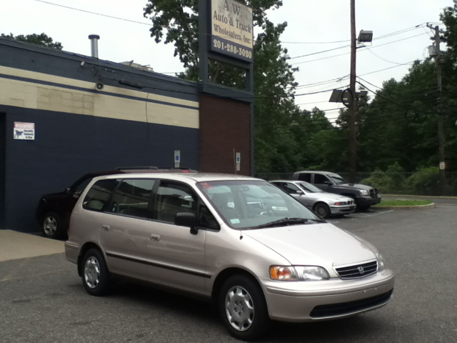 Honda Odyssey 1998 photo 2
