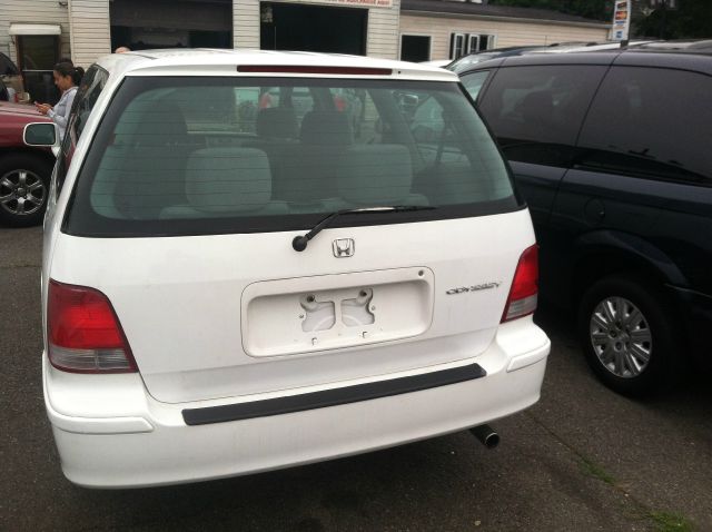 Honda Odyssey 1998 photo 3