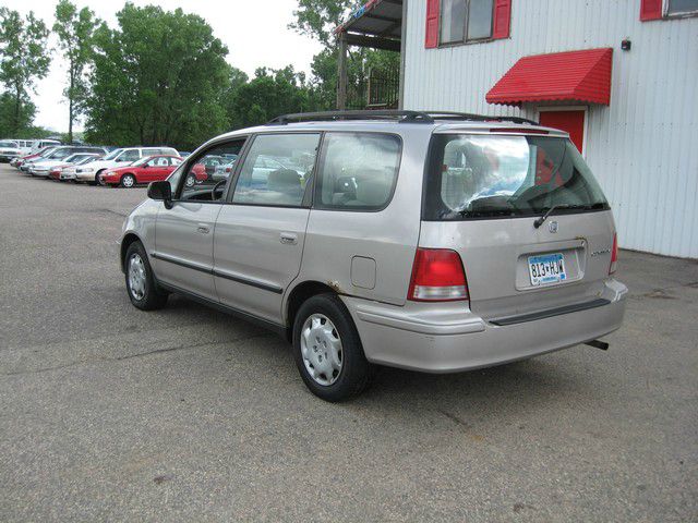 Honda Odyssey 1998 photo 4