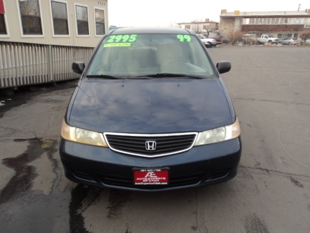 Honda Odyssey 1999 photo 4