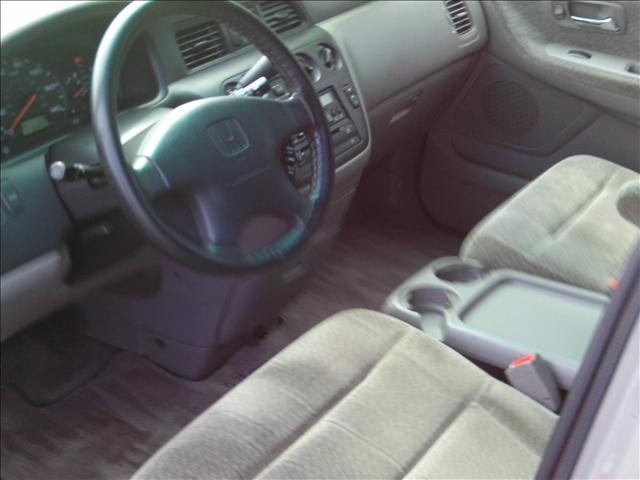 Honda Odyssey 1999 photo 3