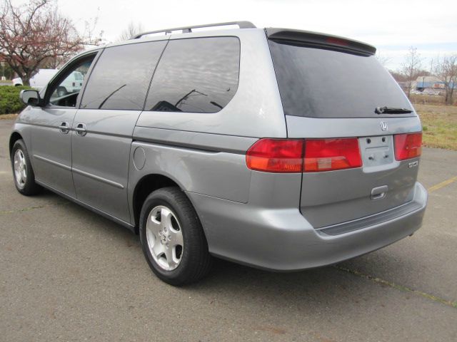 Honda Odyssey 1999 photo 2
