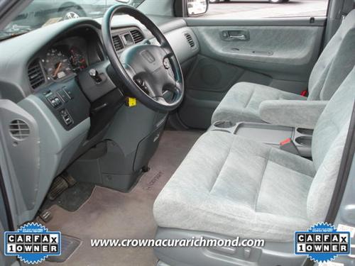 Honda Odyssey 2000 photo 2