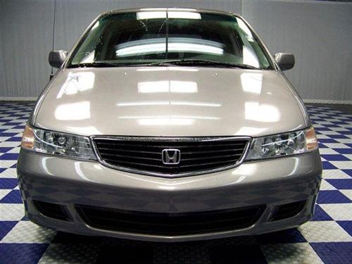 Honda Odyssey 2000 photo 2