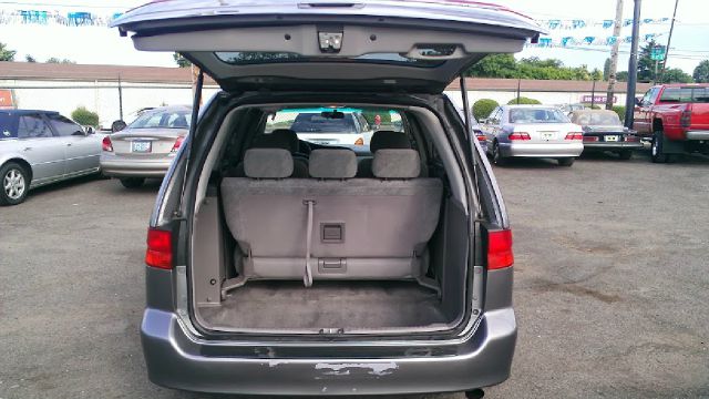 Honda Odyssey 2000 photo 2