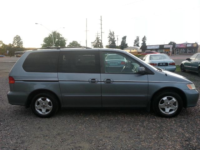 Honda Odyssey 2000 photo 2