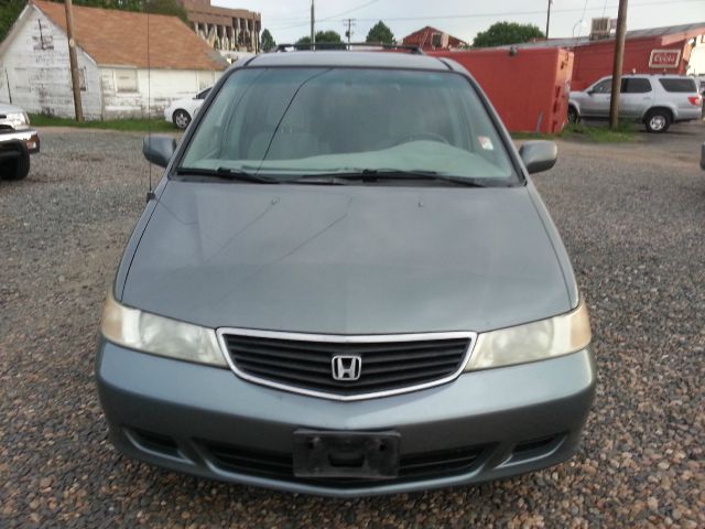 Honda Odyssey 2000 photo 3