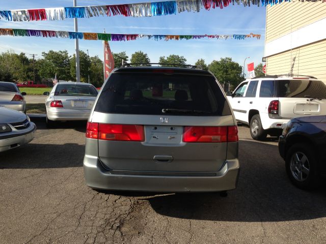 Honda Odyssey 2000 photo 3