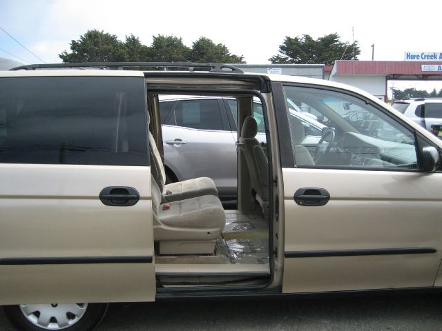 Honda Odyssey 2000 photo 2