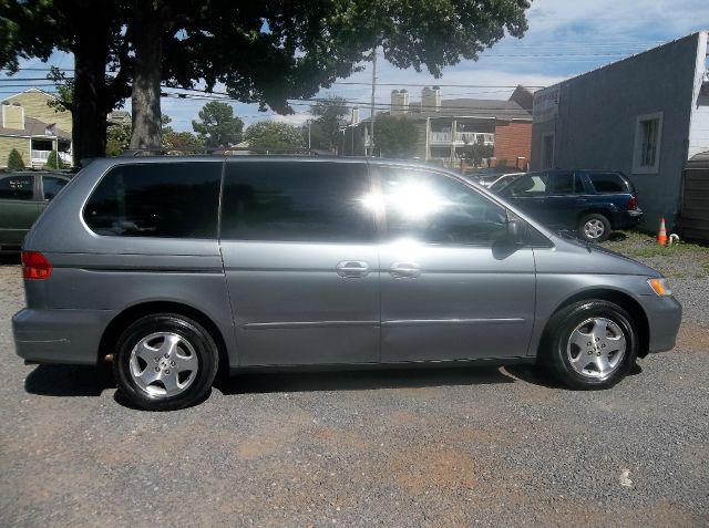Honda Odyssey 2000 photo 2