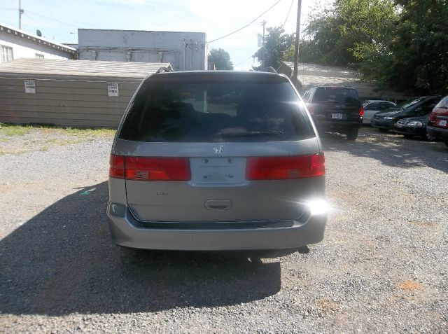 Honda Odyssey 2000 photo 3