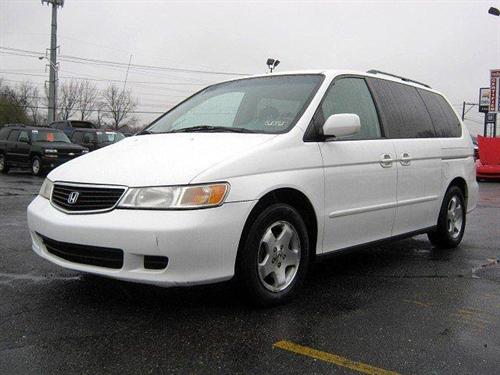 Honda Odyssey 2000 photo 2