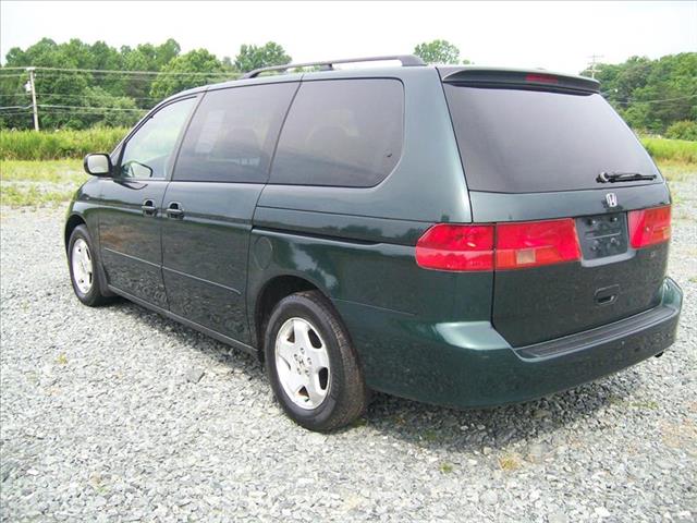 Honda Odyssey 2000 photo 2