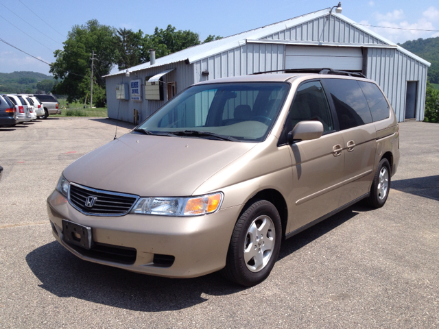 Honda Odyssey 2001 photo 2