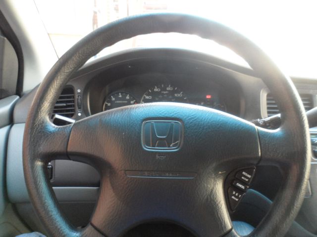 Honda Odyssey 2001 photo 7