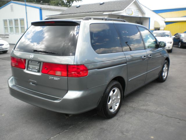 Honda Odyssey 2001 photo 2