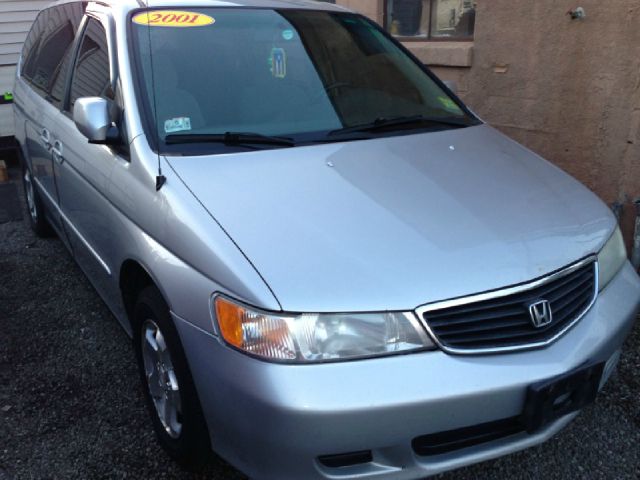 Honda Odyssey 2001 photo 4