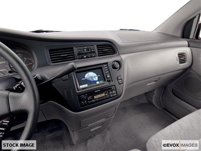 Honda Odyssey 2001 photo 2