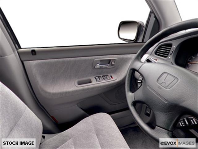 Honda Odyssey 2001 photo 8