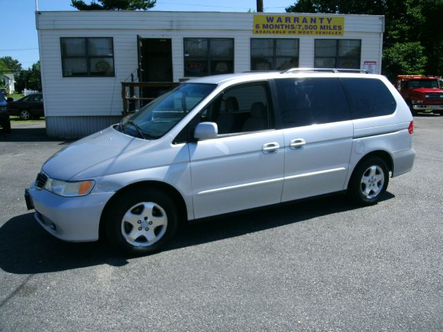 Honda Odyssey 2001 photo 3