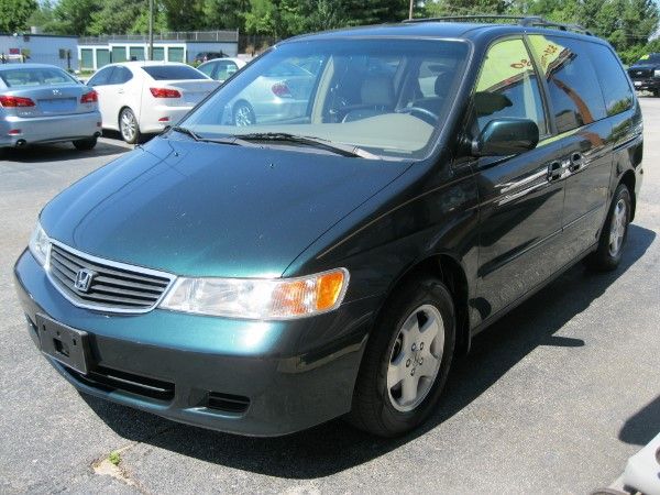 Honda Odyssey 2001 photo 3