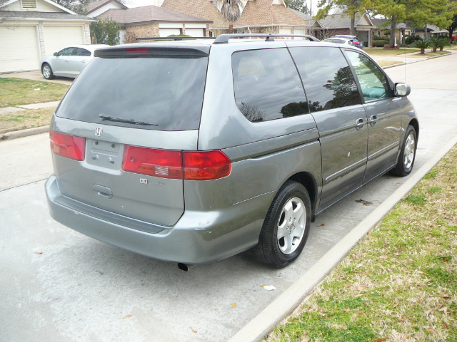 Honda Odyssey 2001 photo 4