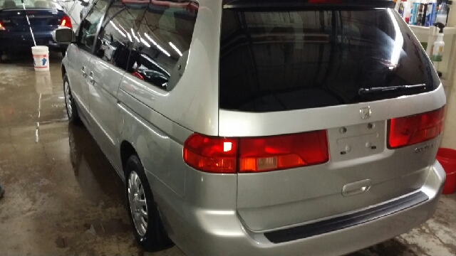 Honda Odyssey 2001 photo 3