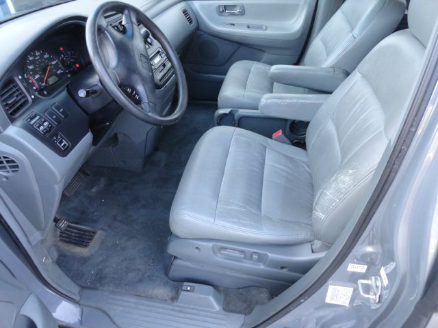 Honda Odyssey 2001 photo 1