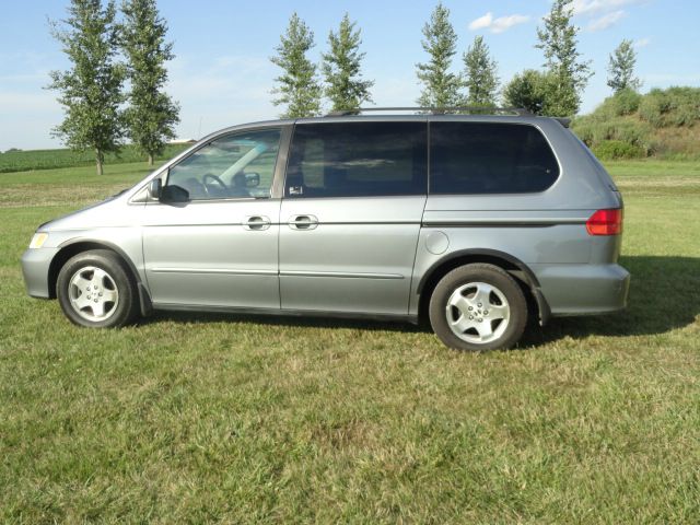 Honda Odyssey 2001 photo 4