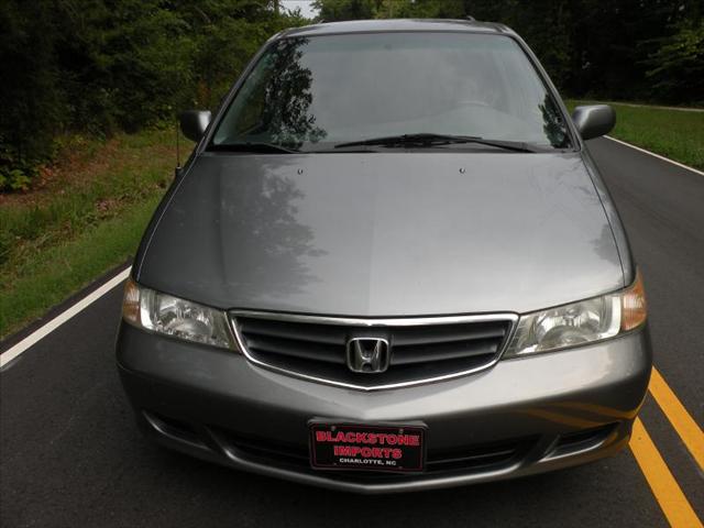 Honda Odyssey 2002 photo 2