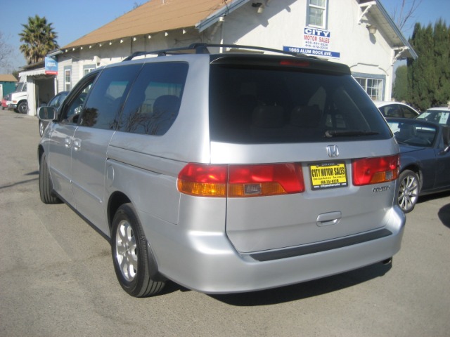 Honda Odyssey 2002 photo 1