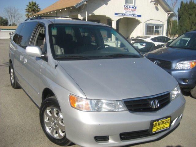 Honda Odyssey 2002 photo 4