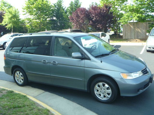 Honda Odyssey 2002 photo 2