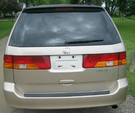 Honda Odyssey 2002 photo 2