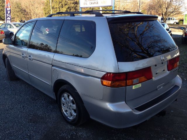 Honda Odyssey 2002 photo 2