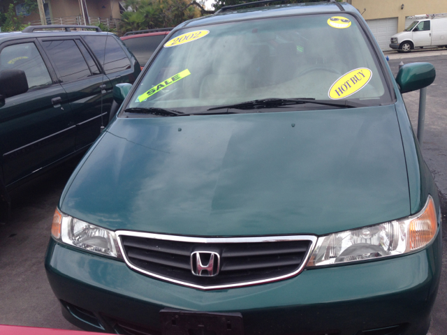 Honda Odyssey 2002 photo 2