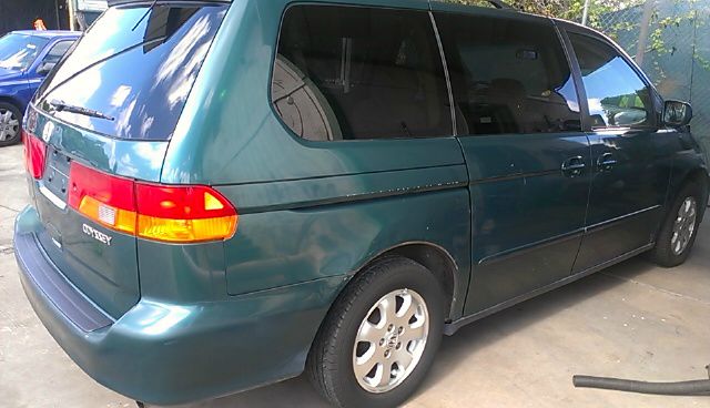 Honda Odyssey 2002 photo 3