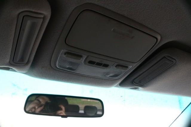 Honda Odyssey 2002 photo 10