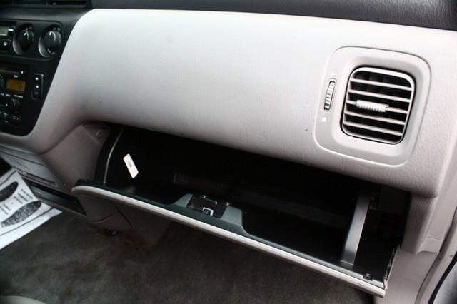Honda Odyssey 2002 photo 13