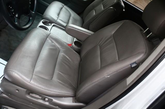 Honda Odyssey 2002 photo 23
