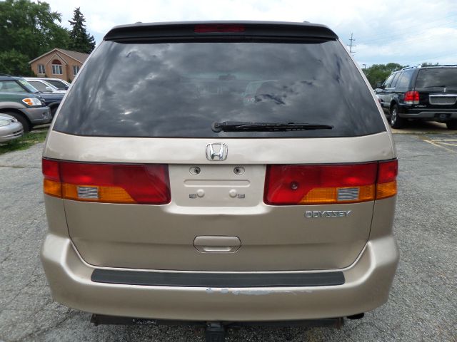 Honda Odyssey 2002 photo 2