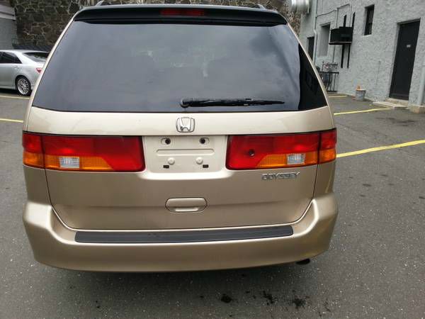 Honda Odyssey 2002 photo 7