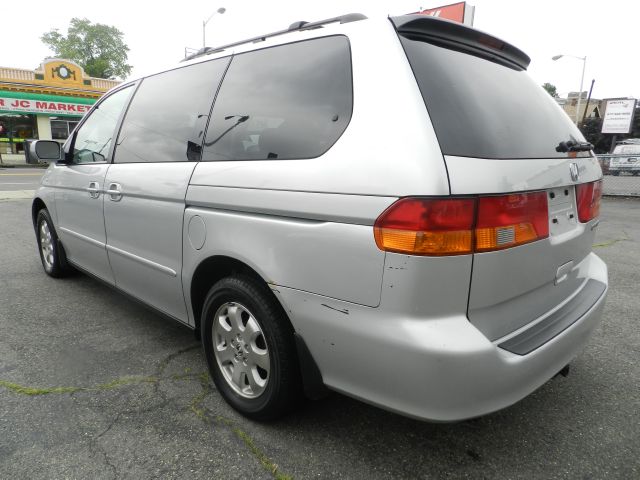 Honda Odyssey 2003 photo 3