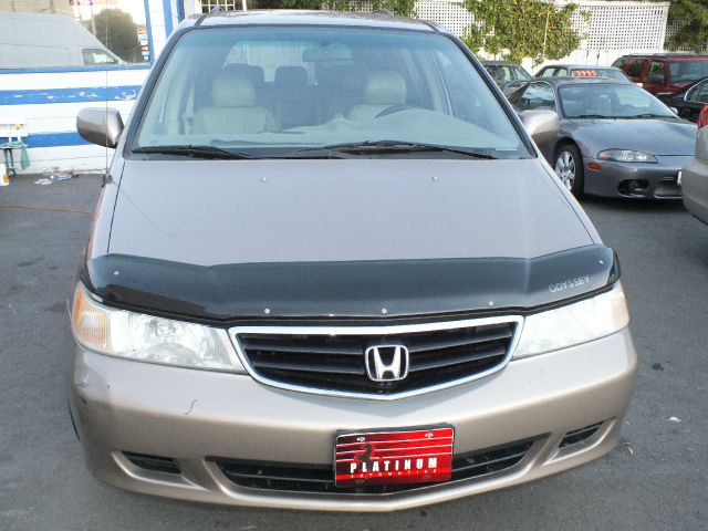 Honda Odyssey 2003 photo 1